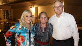 יאיר ואלה שמיר ועתליה שמלצר, צילום: יעל צור